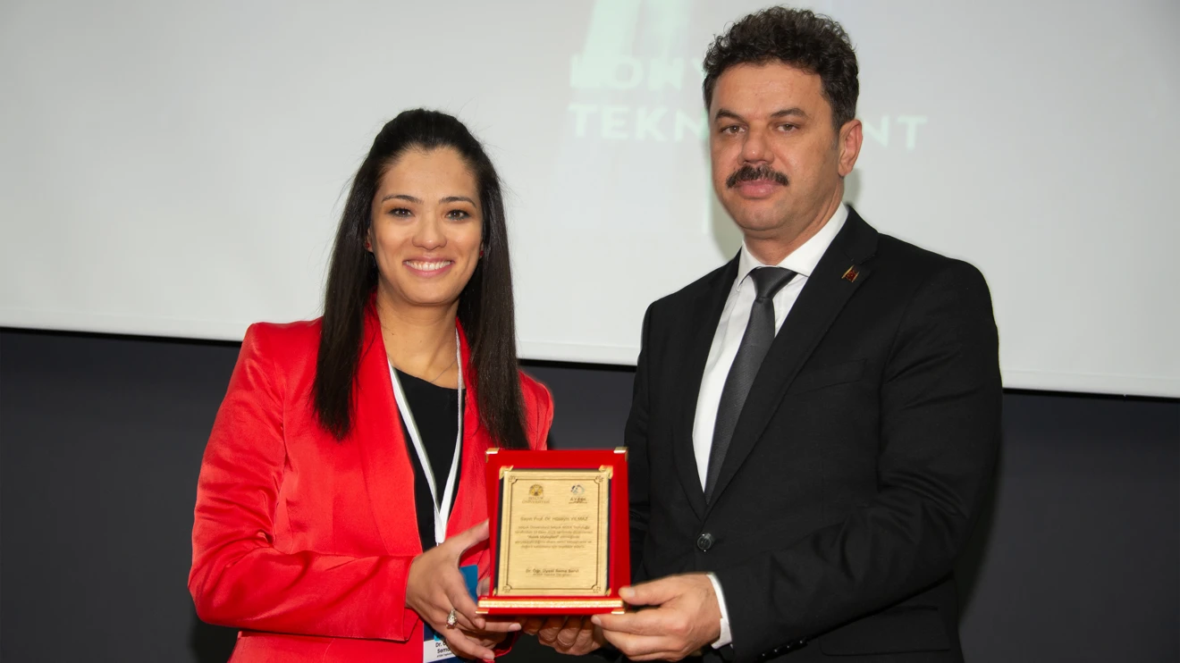 Prof. Dr. Hasan Mandal, Selçuk Üniversitesinde öğrencilerle buluştu